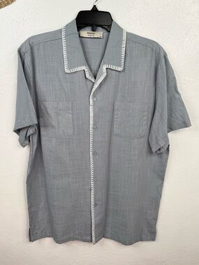 Cove Button-Up Shirt Men's Size M Gray Camp Collar Short Sleeve White Stitching